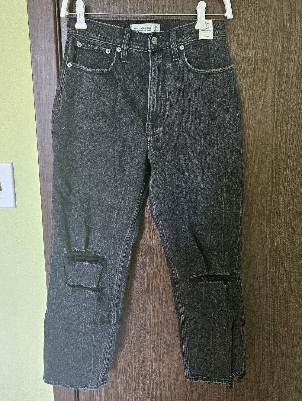 NWT Abercrombie & Fitch Ultra High Rise Ankle Straight Jeans Size 6s/28